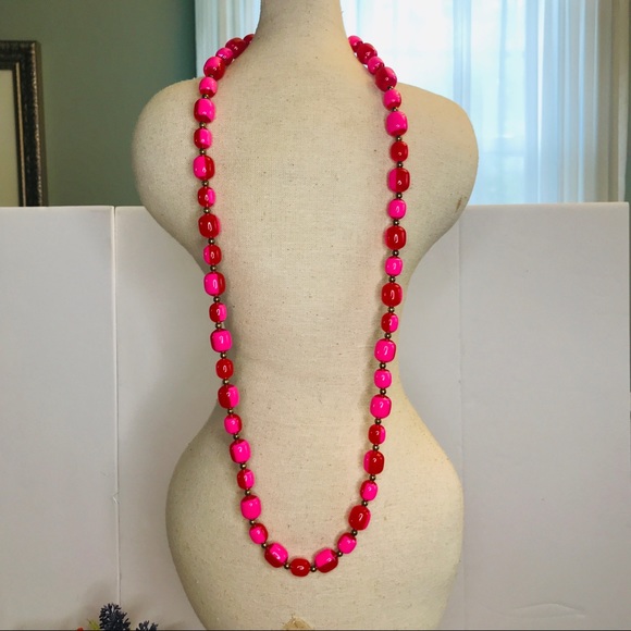 Vintage Pink and Red Beaded Necklace - Picture 8 of 9